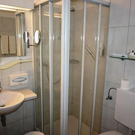 Vier Linden Kiek In מלון Kassel-Goettingen