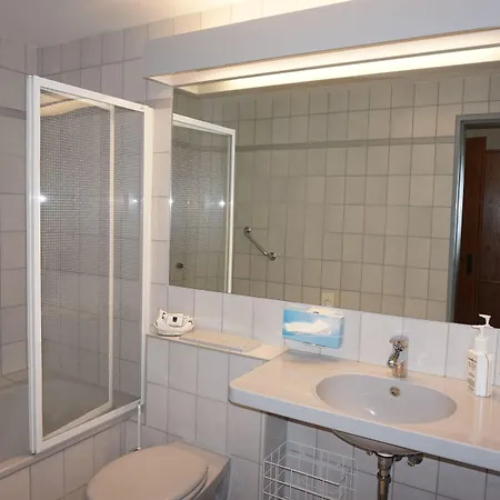 Vier Linden Kiek In 3*